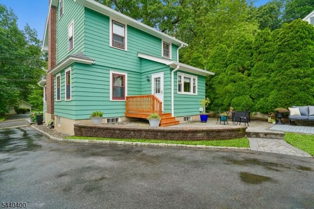 43 Woodside Ter, West Orange Twp., NJ 07052
