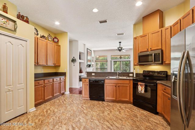 11388 MARTIN LAKES Court, Jacksonville, FL 32220