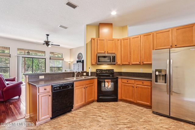11388 MARTIN LAKES Court, Jacksonville, FL 32220