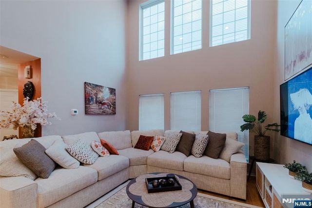 59 Morning Watch Road, Wayne, NJ 07470