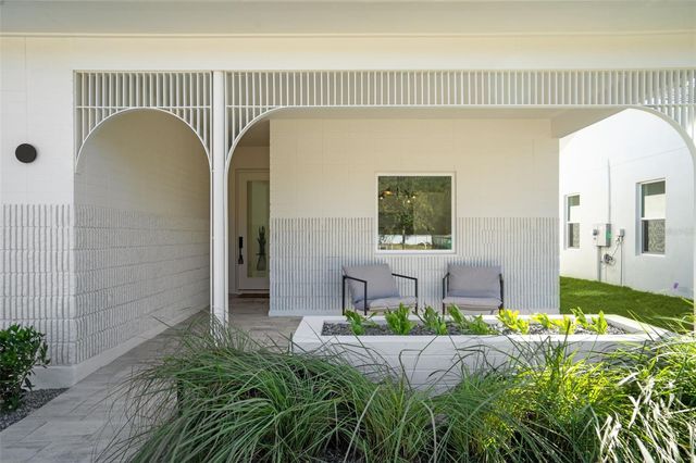 438 SKYFIELD COURT, Lady Lake, FL 32159