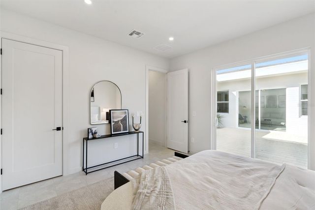 438 SKYFIELD COURT, Lady Lake, FL 32159