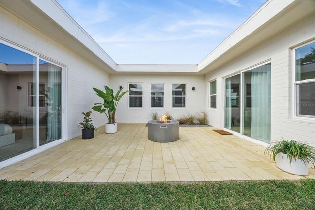 438 SKYFIELD COURT, Lady Lake, FL 32159