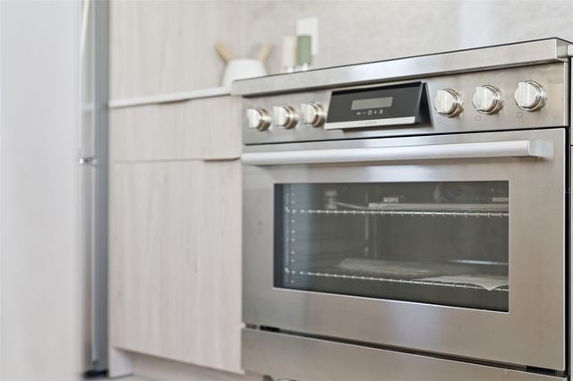 438 SKYFIELD COURT, Lady Lake, FL 32159