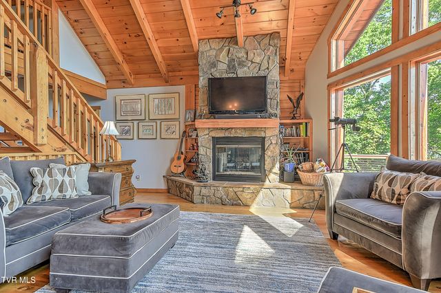 807 Vista Road, Butler, TN 37640