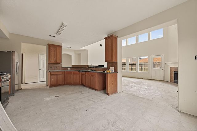 5415 Coastline Street, Baytown, TX 77521