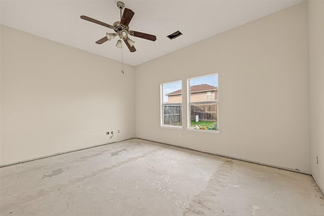 5415 Coastline Street, Baytown, TX 77521