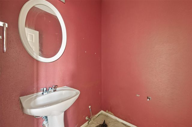 5415 Coastline Street, Baytown, TX 77521