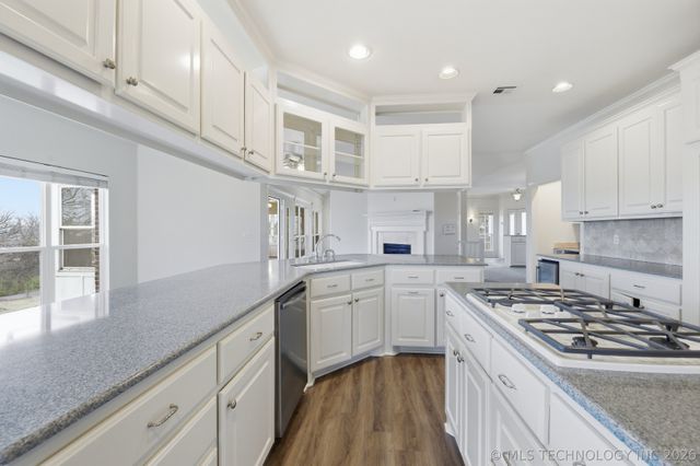 1501 E Fairview Avenue, Sapulpa, OK 74066