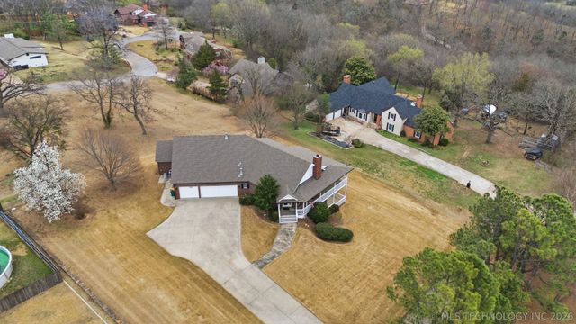 1501 E Fairview Avenue, Sapulpa, OK 74066