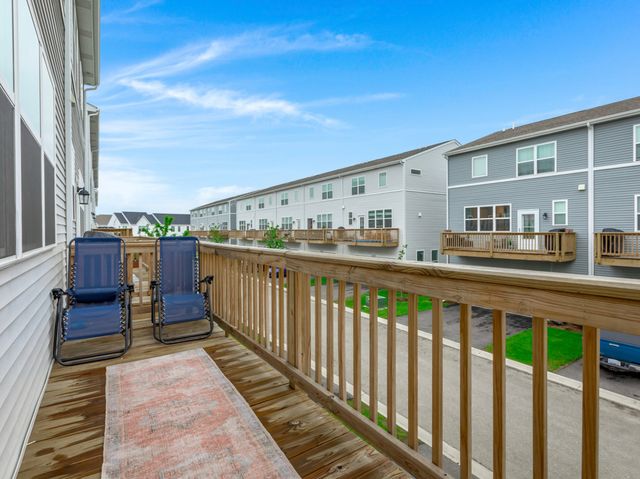 2718 Lily Lane, Rolling Meadows, IL 60008