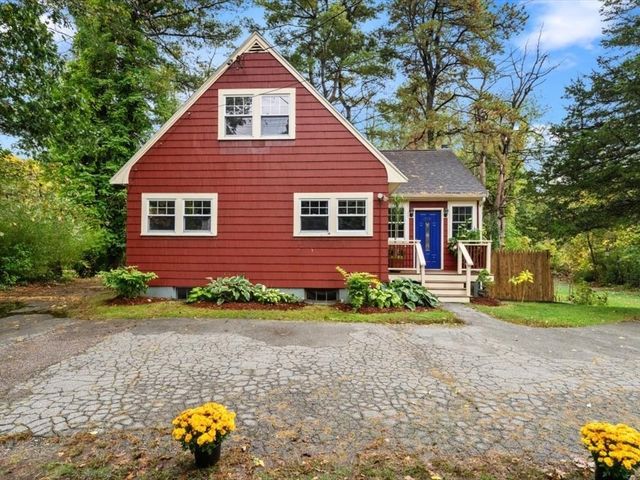 290 East Street, Westwood, MA 02090