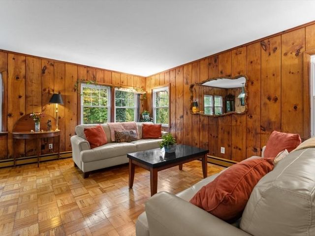 290 East Street, Westwood, MA 02090