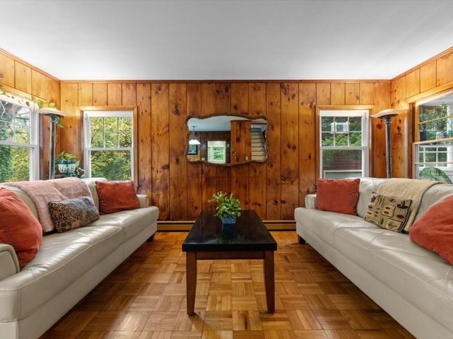 290 East Street, Westwood, MA 02090