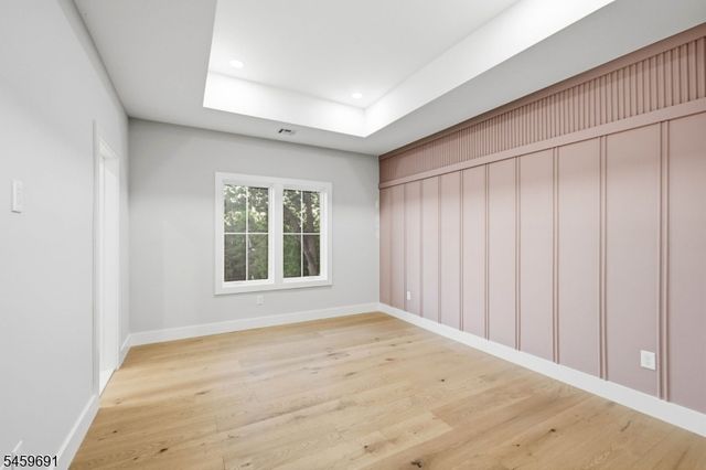 190 Laurel Ave, Livingston Twp., NJ 07039