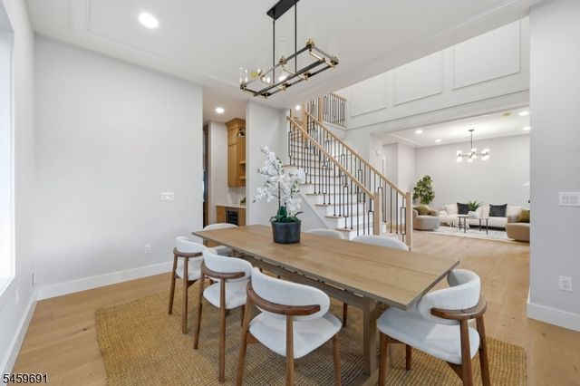 190 Laurel Ave, Livingston Twp., NJ 07039