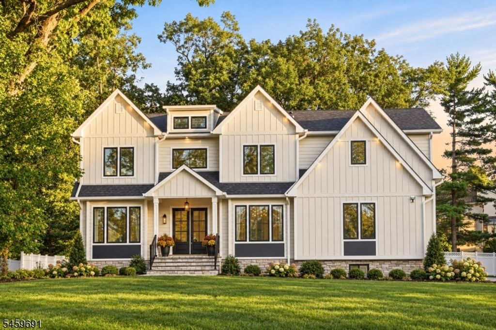 190 Laurel Ave, Livingston Twp., NJ 07039