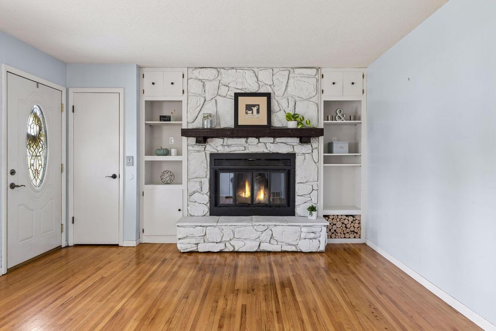 1913 Independence Avenue N, Golden Valley, MN 55427 — photo 3
