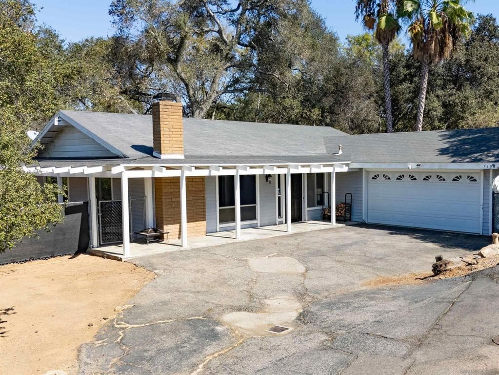 749 De Luz, Fallbrook, CA 92028 — exterior