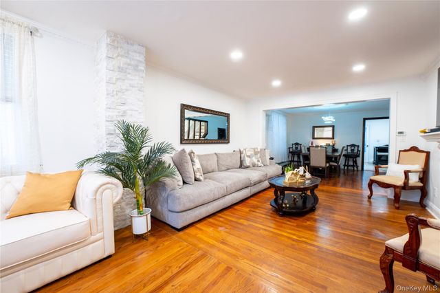 1925 Radcliff Avenue, Bronx, NY 10462