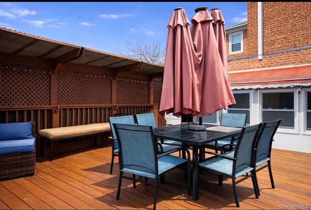 1925 Radcliff Avenue, Bronx, NY 10462