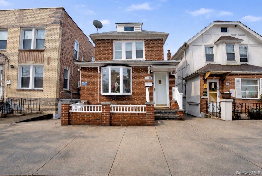 1925 Radcliff Avenue, Bronx, NY 10462