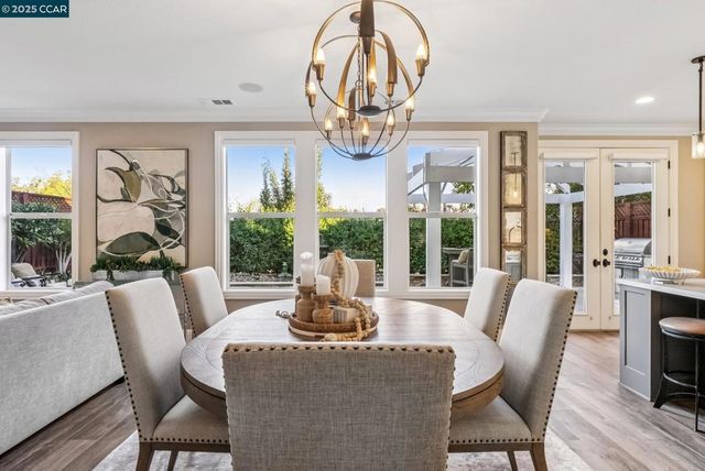 113 Bordeaux Ct, Martinez, CA 94553