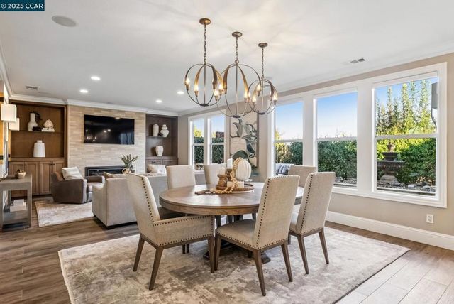 113 Bordeaux Ct, Martinez, CA 94553