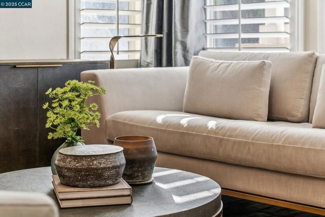 113 Bordeaux Ct, Martinez, CA 94553