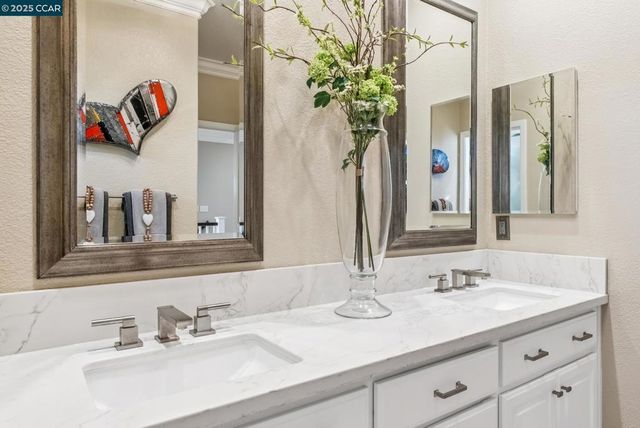 113 Bordeaux Ct, Martinez, CA 94553