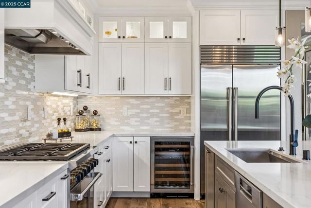 113 Bordeaux Ct, Martinez, CA 94553