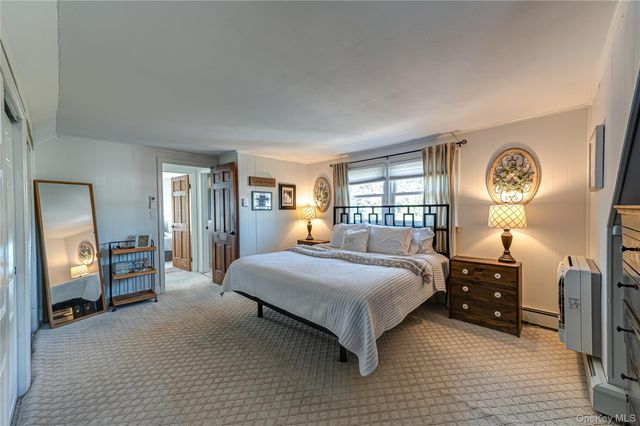 256 4th Avenue, Saint James, NY 11780