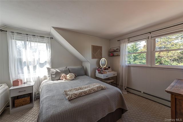 256 4th Avenue, Saint James, NY 11780
