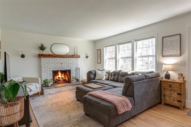 256 4th Avenue, Saint James, NY 11780