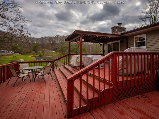 107 Country Cove Estates, Scott Depot, WV 25560