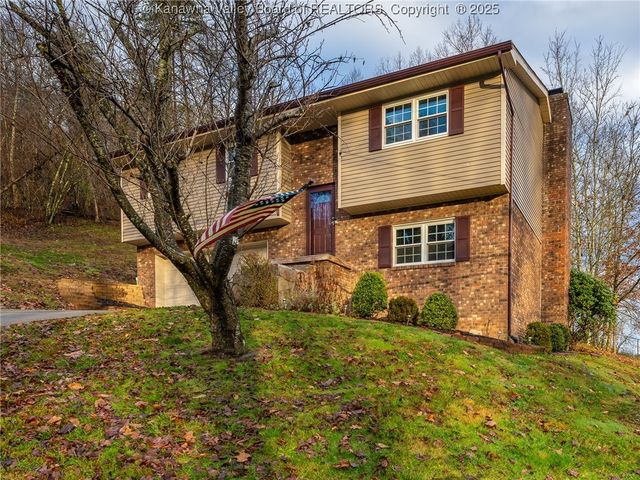 107 Country Cove Estates, Scott Depot, WV 25560
