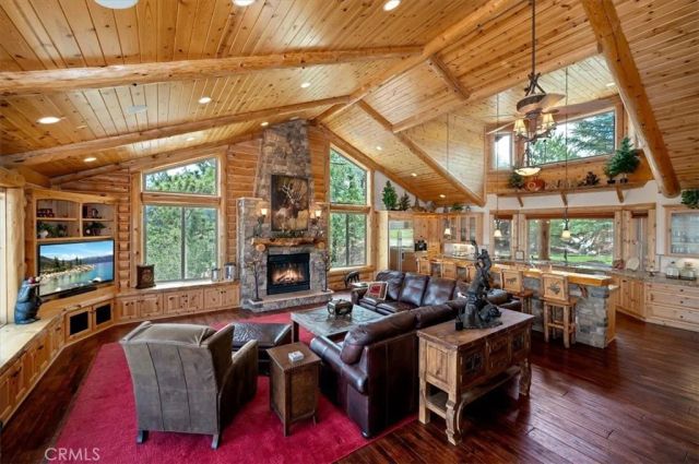 438 Starlight Circle, Big Bear Lake, CA 92315