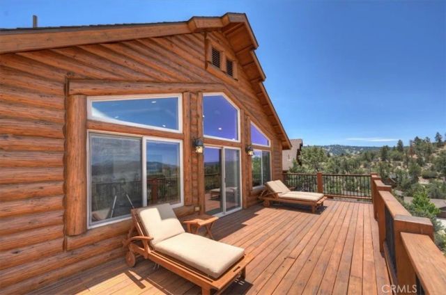 438 Starlight Circle, Big Bear Lake, CA 92315
