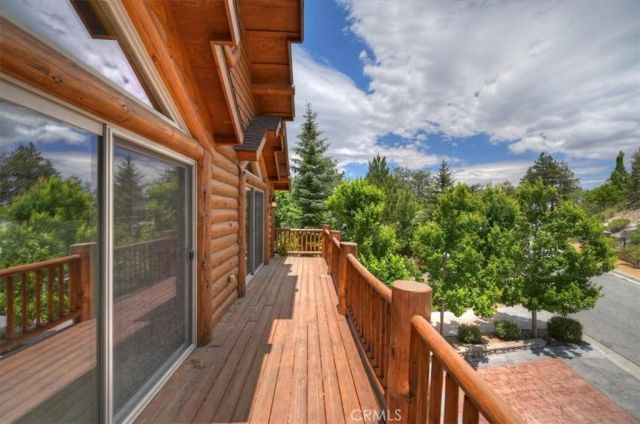 438 Starlight Circle, Big Bear Lake, CA 92315