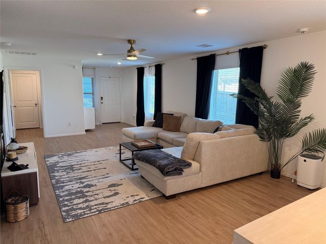 14427 Woodcott Warren Way, Pearland, TX 77545