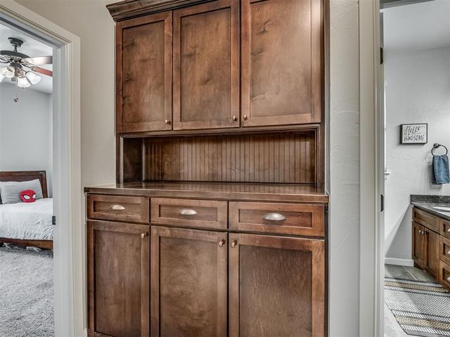 312 Evie Place, Moore, OK 73160