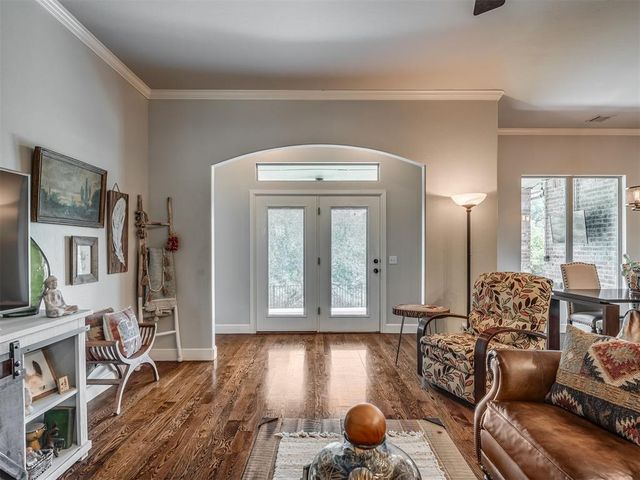 312 Evie Place, Moore, OK 73160