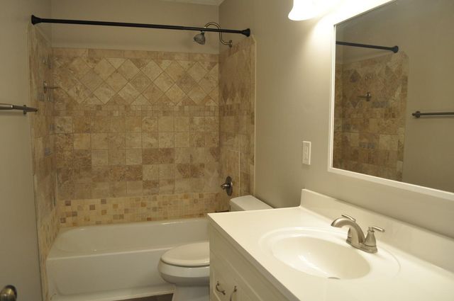 4668 Penkwe Way, Eagan, MN 55122