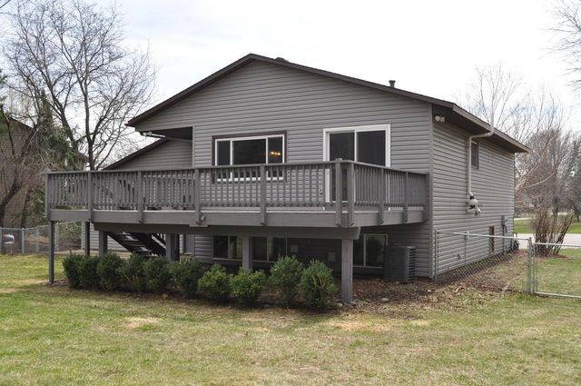 4668 Penkwe Way, Eagan, MN 55122