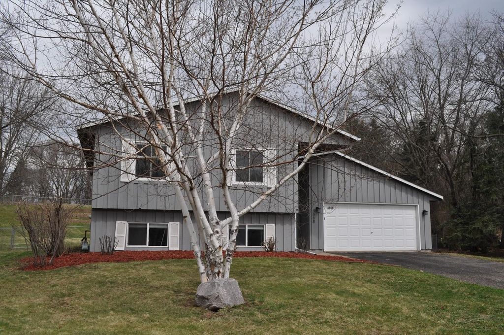 4668 Penkwe Way, Eagan, MN 55122