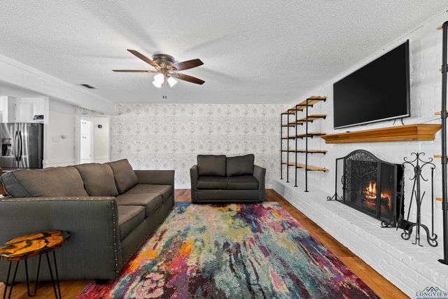 136 Fairway Drive, Bullard, TX 75757