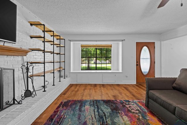 136 Fairway Drive, Bullard, TX 75757