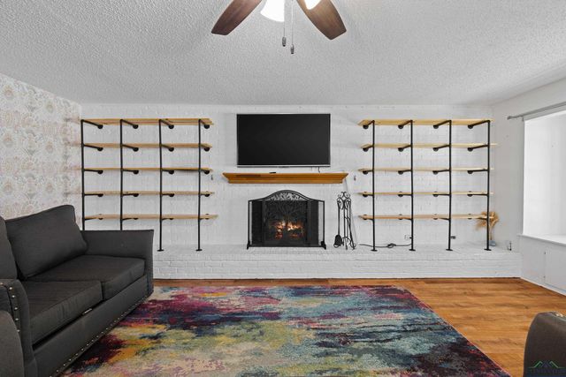136 Fairway Drive, Bullard, TX 75757