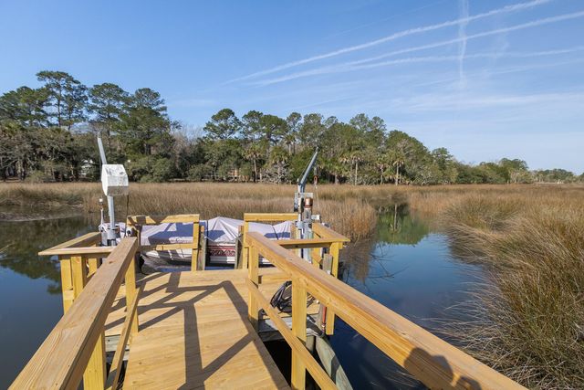 1641 Sewee Fort Road, Mount Pleasant, SC 29466