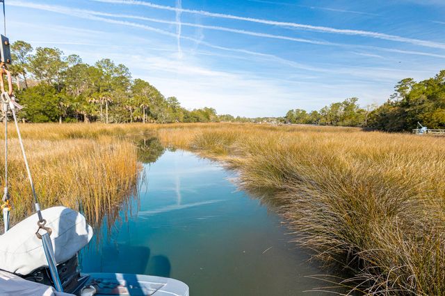 1641 Sewee Fort Road, Mount Pleasant, SC 29466